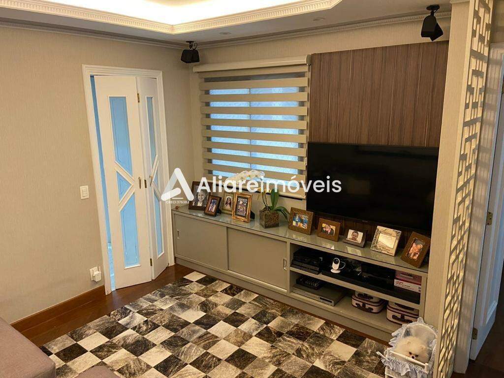 Apartamento à venda com 4 quartos, 193m² - Foto 14