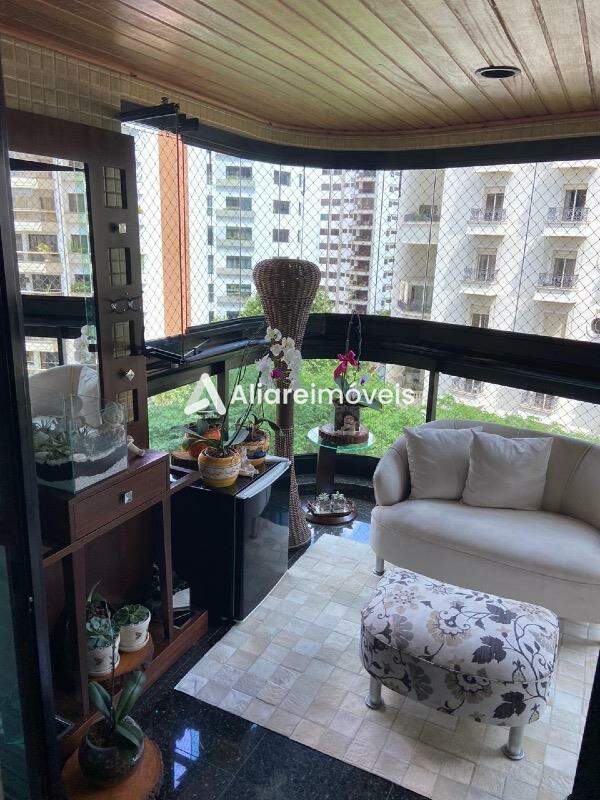 Apartamento à venda com 4 quartos, 193m² - Foto 10