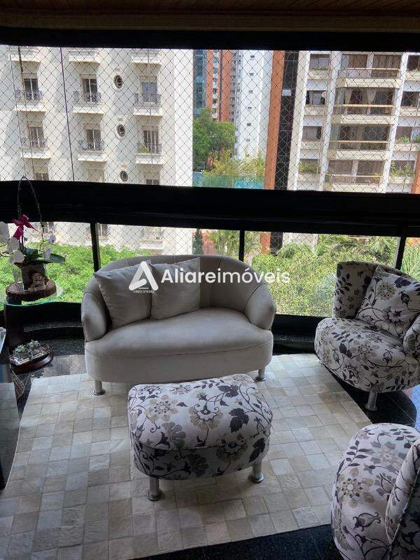 Apartamento à venda com 4 quartos, 193m² - Foto 16