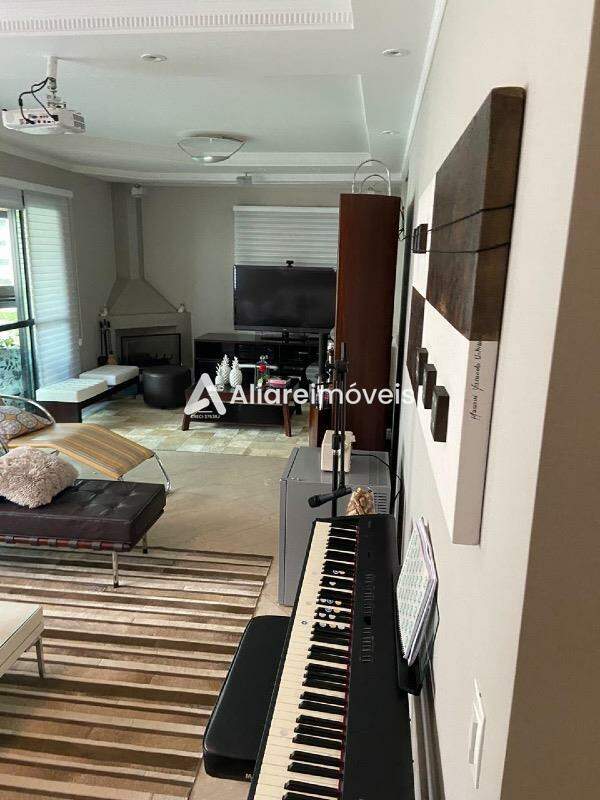 Apartamento à venda com 4 quartos, 193m² - Foto 3