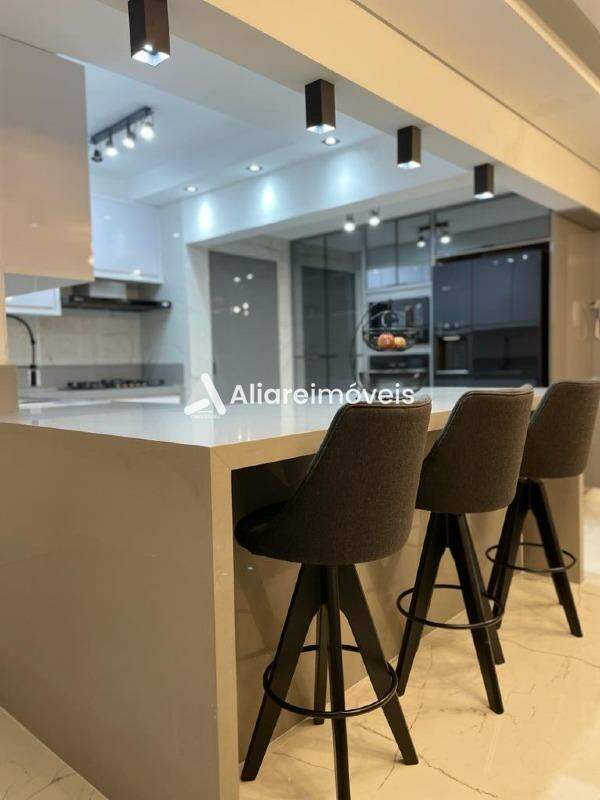 Apartamento à venda com 3 quartos, 110m² - Foto 3