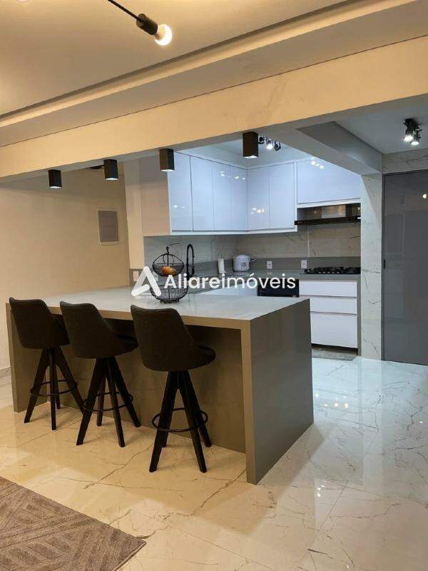 Apartamento à venda com 3 quartos, 110m² - Foto 5