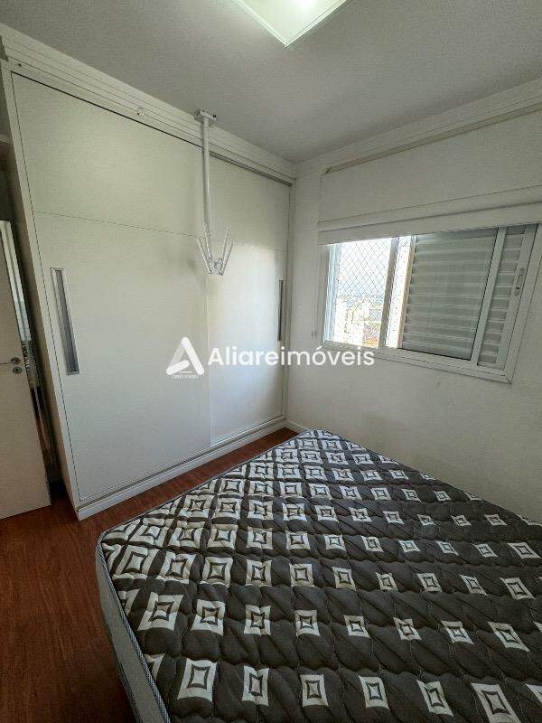 Apartamento à venda com 3 quartos, 76m² - Foto 12