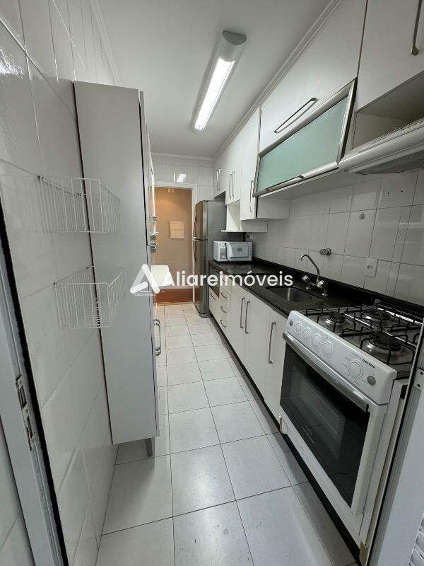 Apartamento à venda com 3 quartos, 76m² - Foto 6