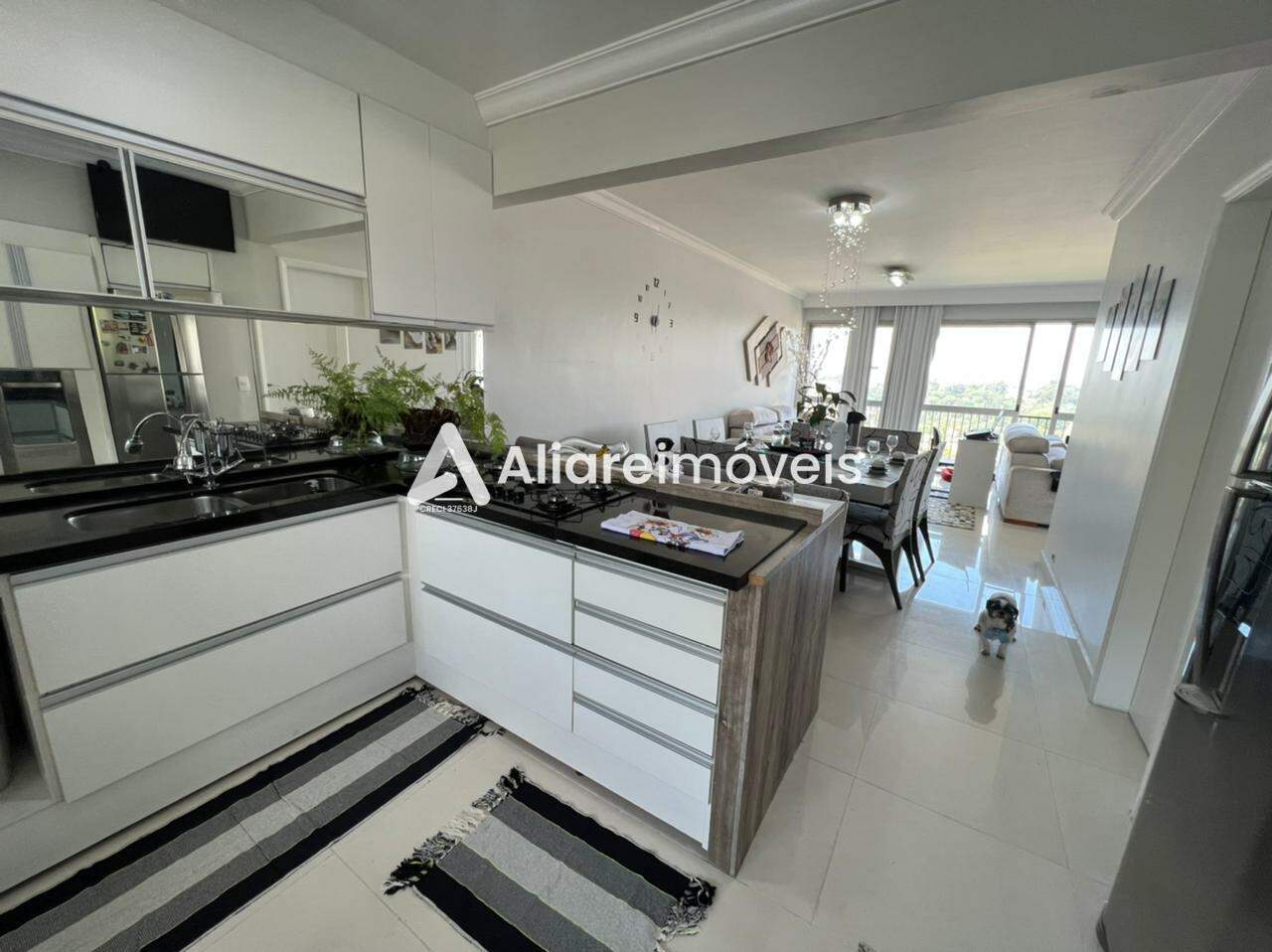 Apartamento à venda com 3 quartos, 178m² - Foto 3