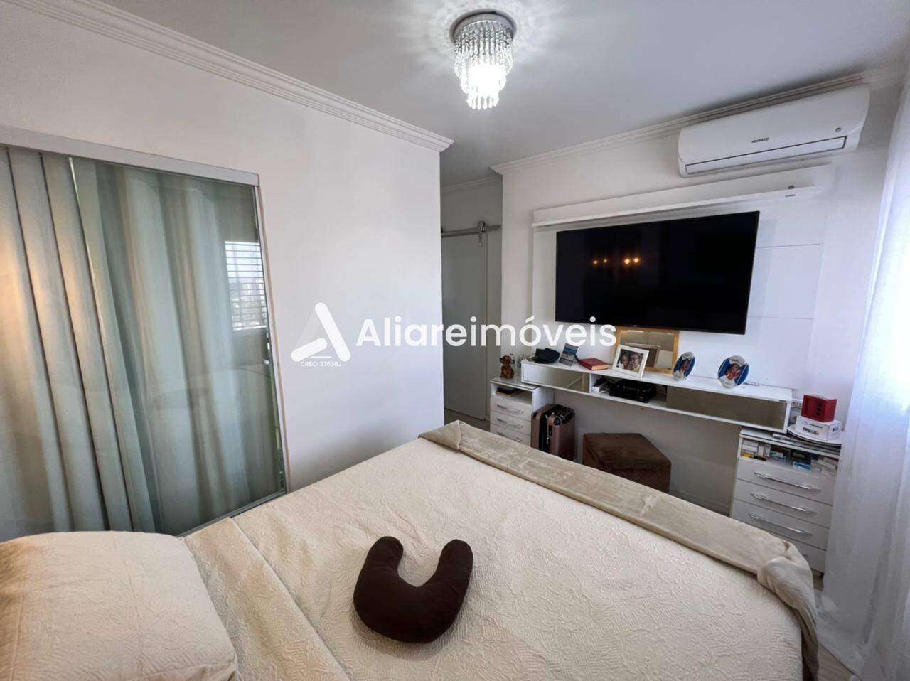 Apartamento à venda com 3 quartos, 178m² - Foto 6