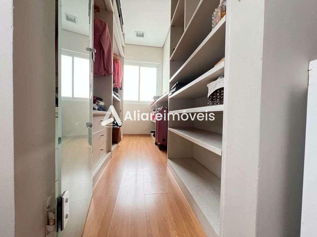 Casa para alugar com 3 quartos, 330m² - Foto 9