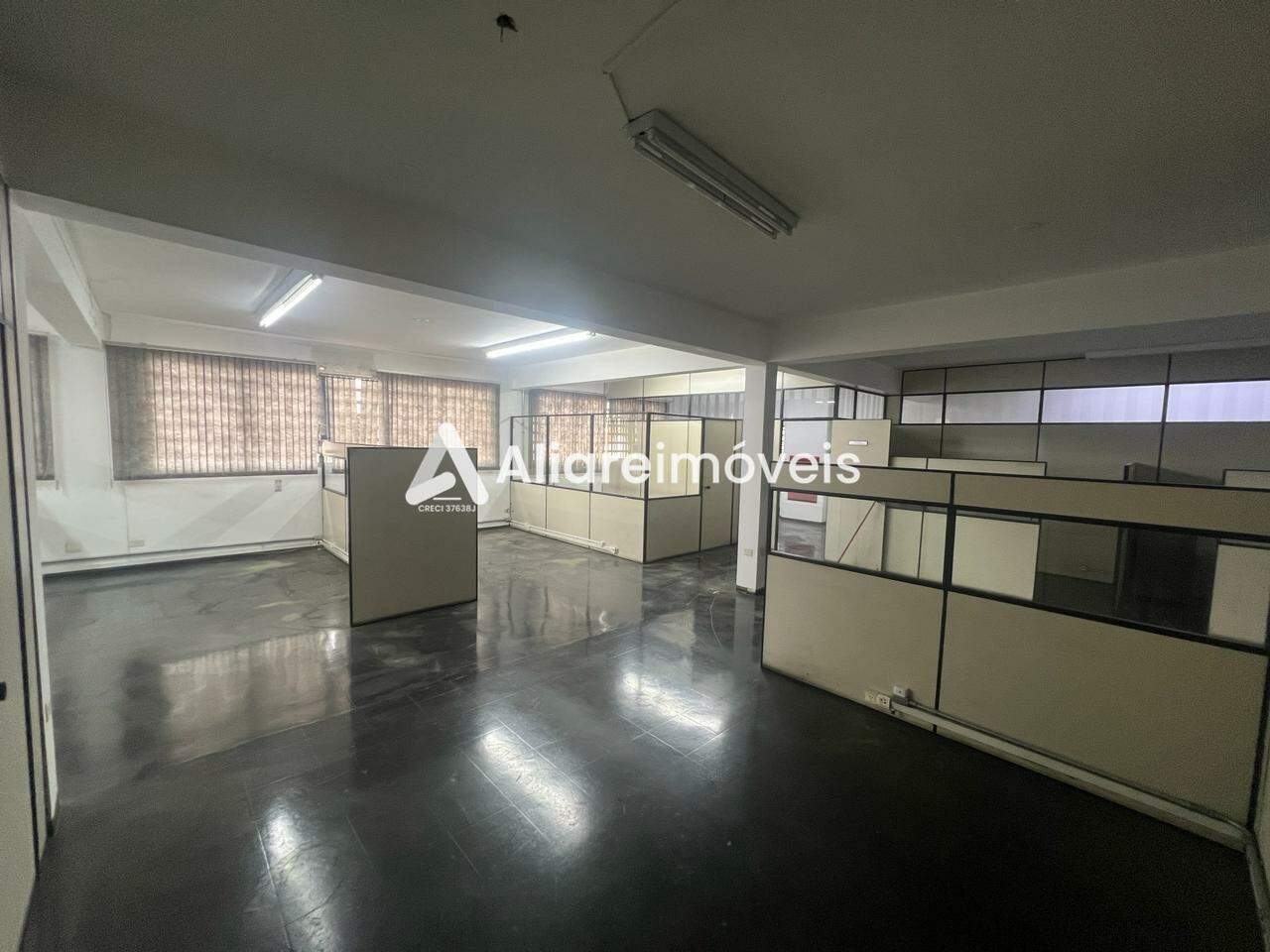 Depósito-Galpão-Armazém para alugar, 1406m² - Foto 4