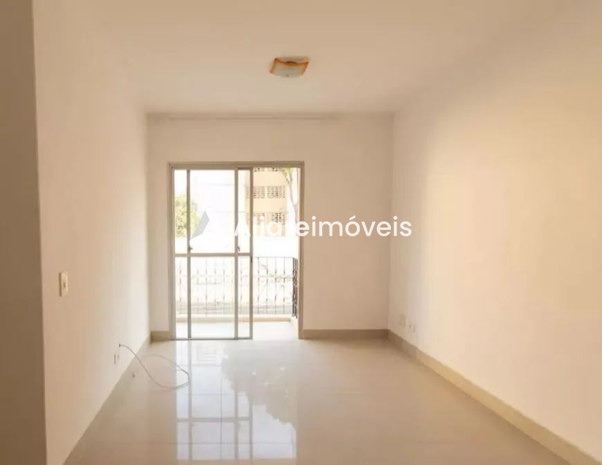 Apartamento à venda com 3 quartos, 70m² - Foto 4