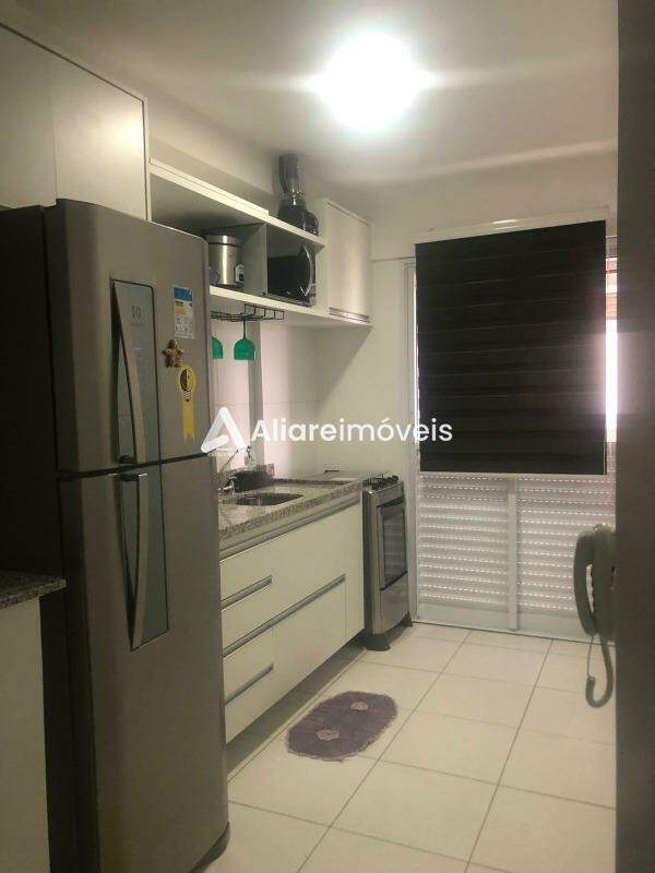 Apartamento à venda com 1 quarto, 40m² - Foto 11