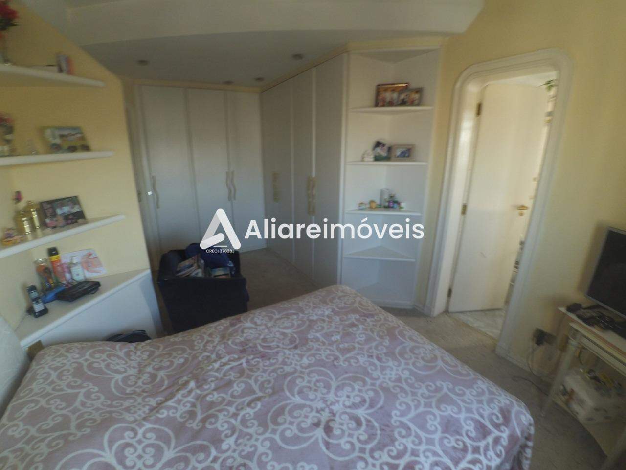 Apartamento à venda com 3 quartos, 250m² - Foto 12