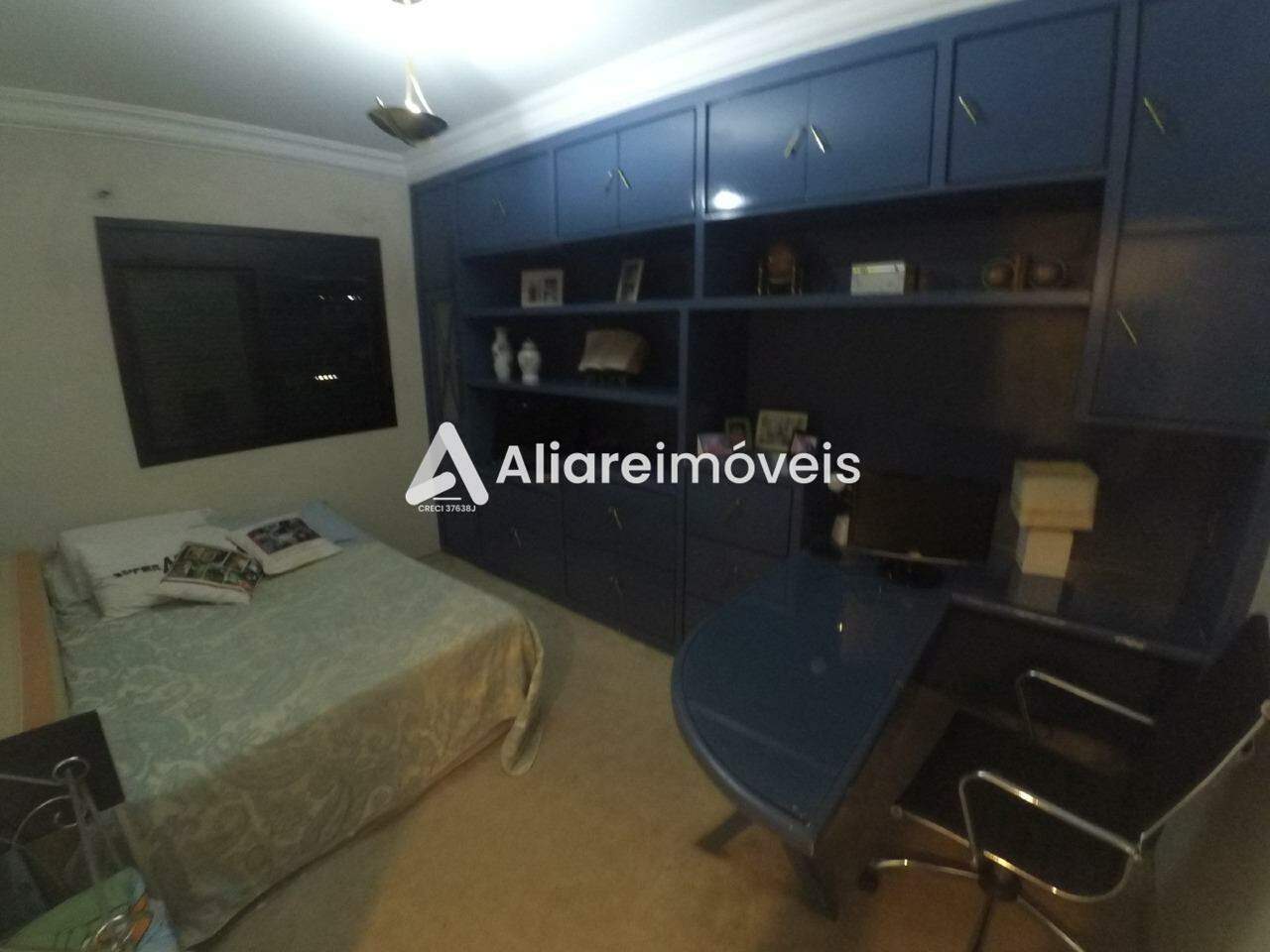 Apartamento à venda com 3 quartos, 250m² - Foto 8