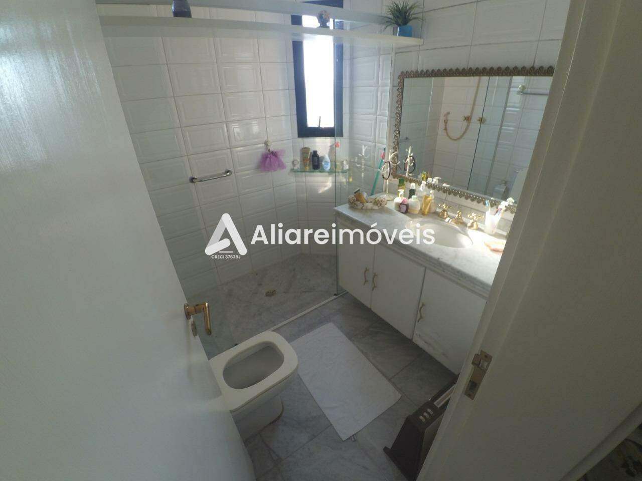 Apartamento à venda com 3 quartos, 250m² - Foto 14