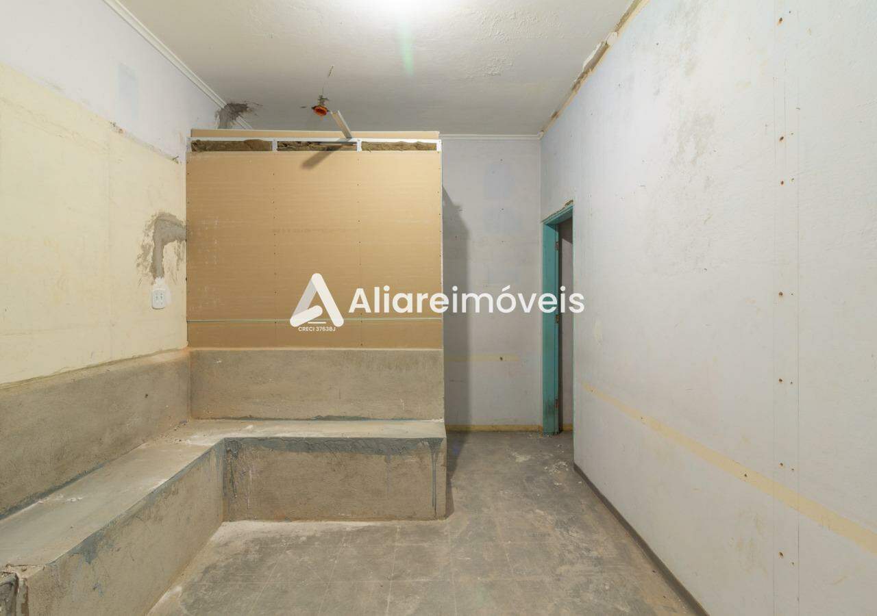 Casa à venda com 3 quartos, 188m² - Foto 3