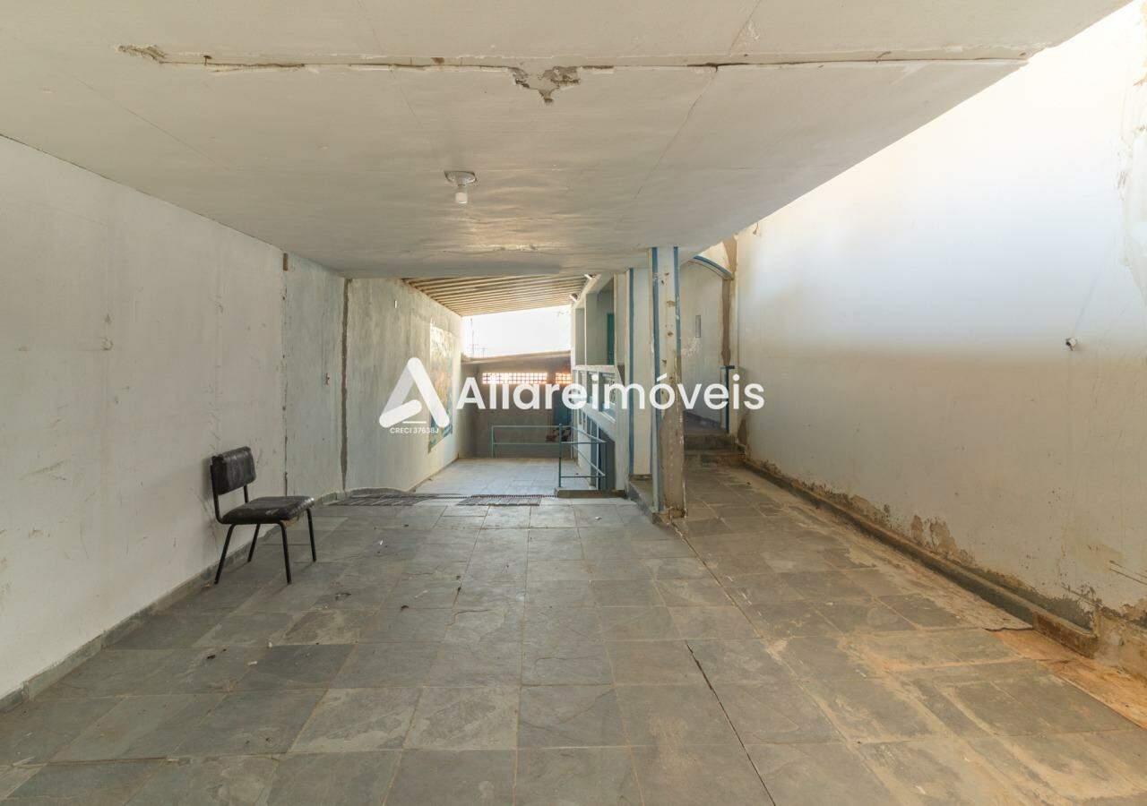 Casa à venda com 3 quartos, 188m² - Foto 4