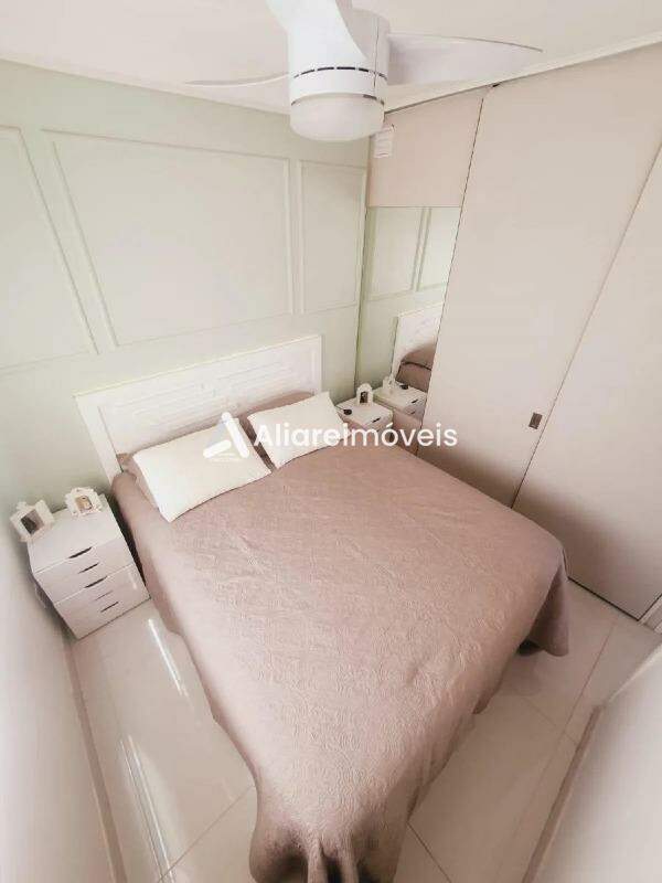 Apartamento à venda com 2 quartos, 61m² - Foto 13