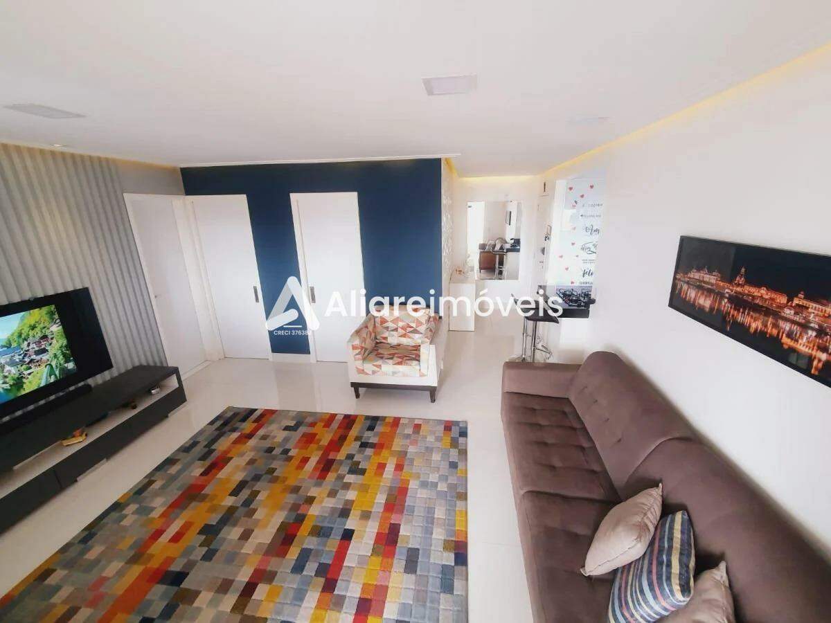 Apartamento à venda com 2 quartos, 61m² - Foto 5