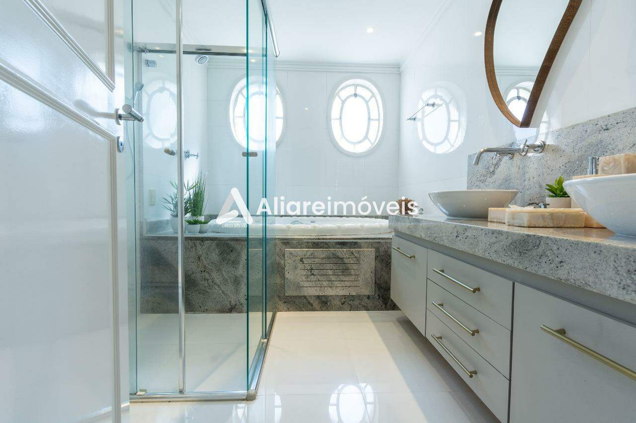 Apartamento à venda com 4 quartos, 244m² - Foto 21