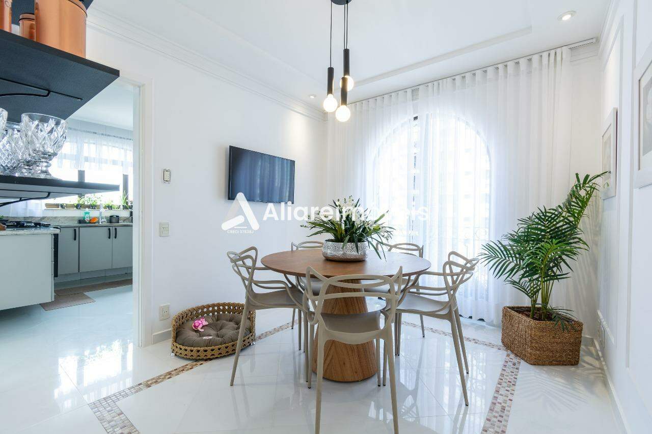 Apartamento à venda com 4 quartos, 244m² - Foto 12