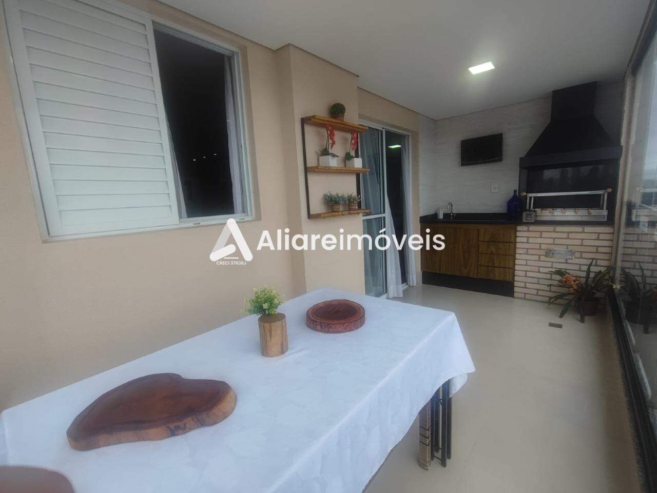 Apartamento à venda com 3 quartos, 115m² - Foto 3