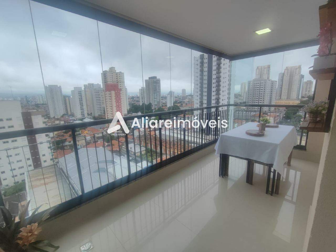 Apartamento à venda com 3 quartos, 115m² - Foto 2