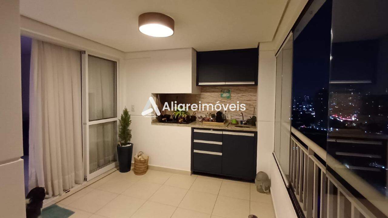 Apartamento à venda com 3 quartos, 97m² - Foto 5