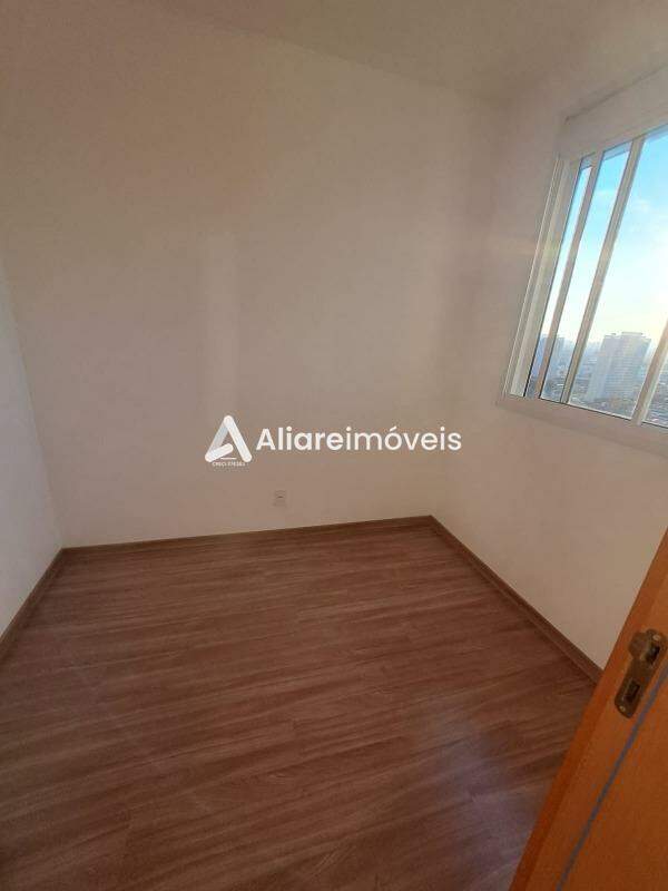 Apartamento para alugar com 2 quartos, 37m² - Foto 11