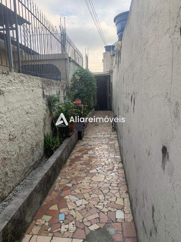 Casa à venda com 3 quartos, 200m² - Foto 21