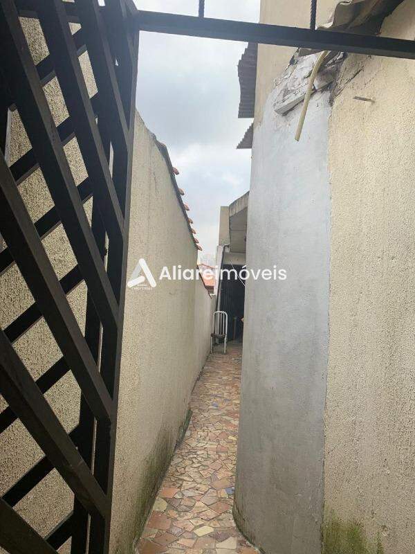 Casa à venda com 3 quartos, 200m² - Foto 18