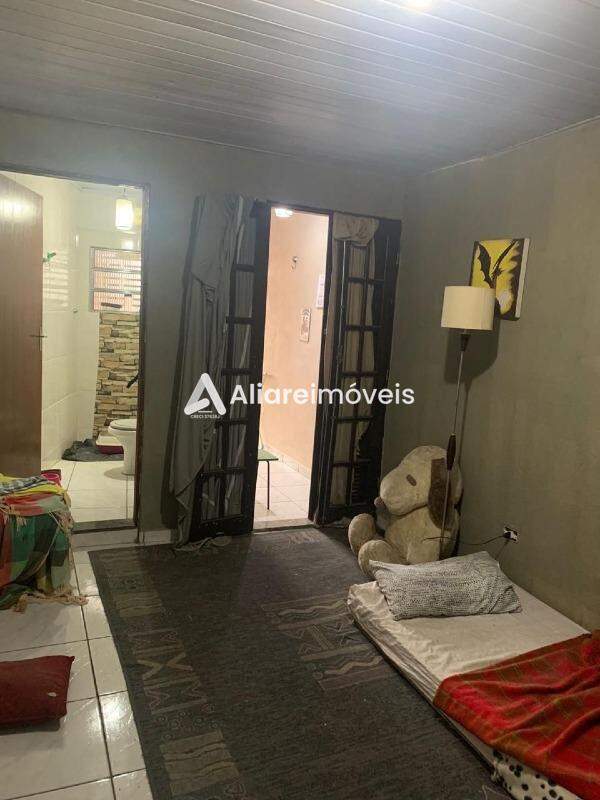 Casa à venda com 3 quartos, 200m² - Foto 10