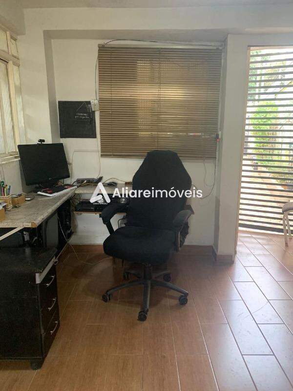 Casa à venda com 3 quartos, 200m² - Foto 20