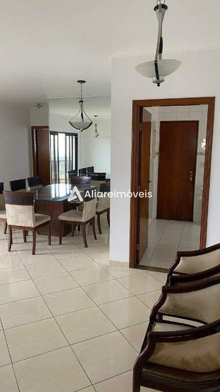 Apartamento à venda com 4 quartos, 145m² - Foto 3