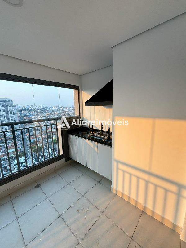 Apartamento à venda com 2 quartos, 77m² - Foto 1