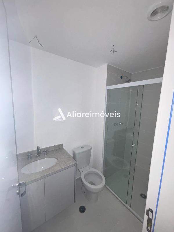 Apartamento à venda com 2 quartos, 77m² - Foto 12