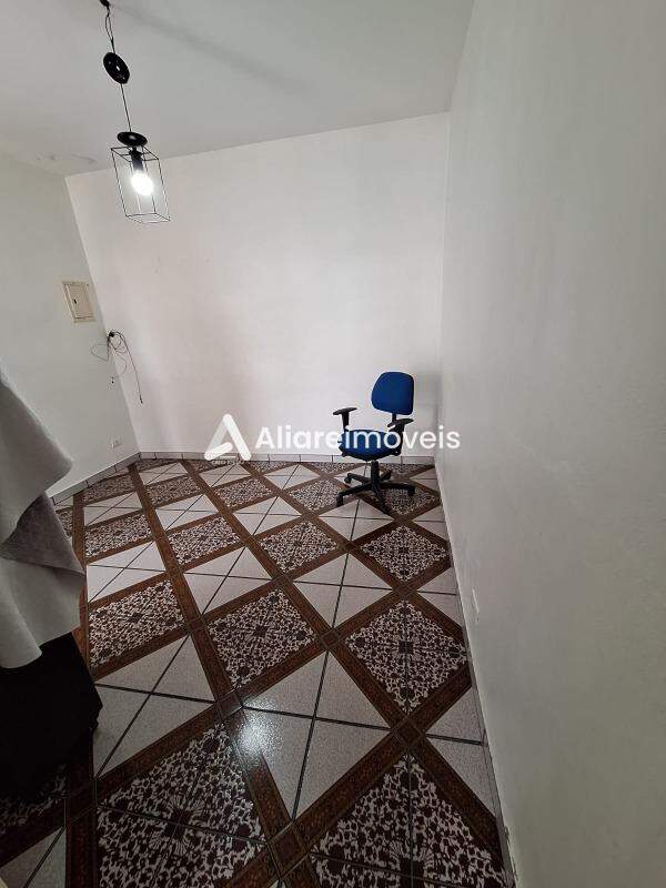 Casa à venda com 4 quartos, 180m² - Foto 19