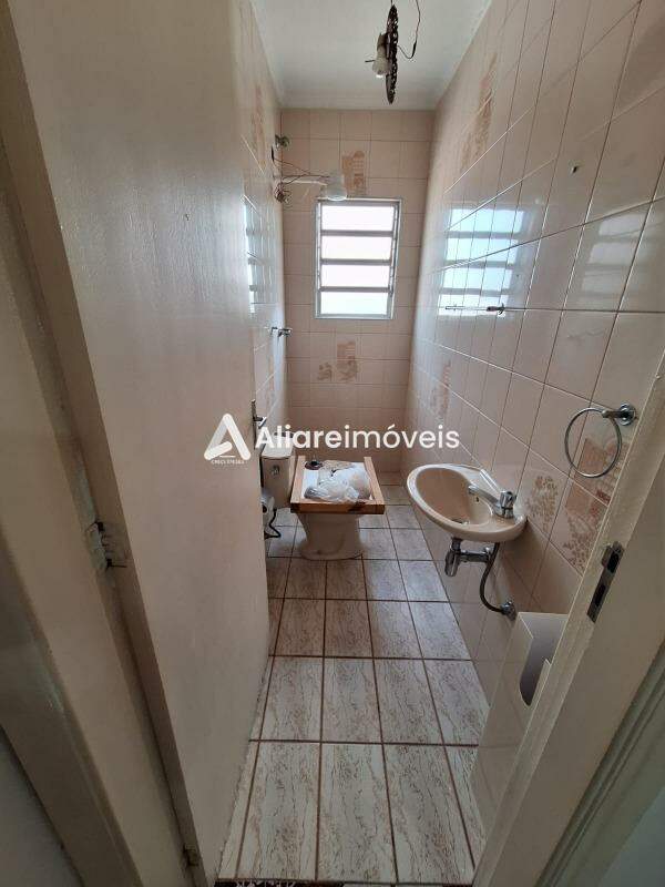 Casa à venda com 4 quartos, 180m² - Foto 18