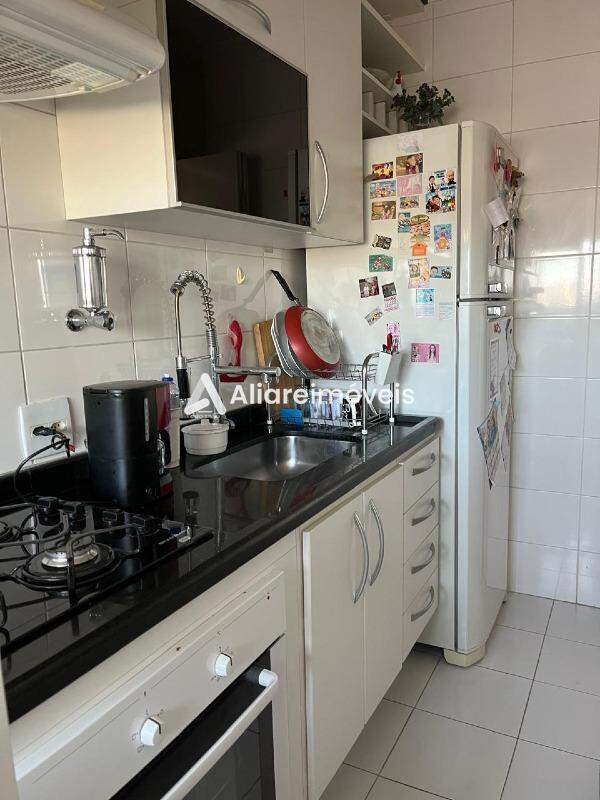 Apartamento à venda com 2 quartos, 56m² - Foto 7