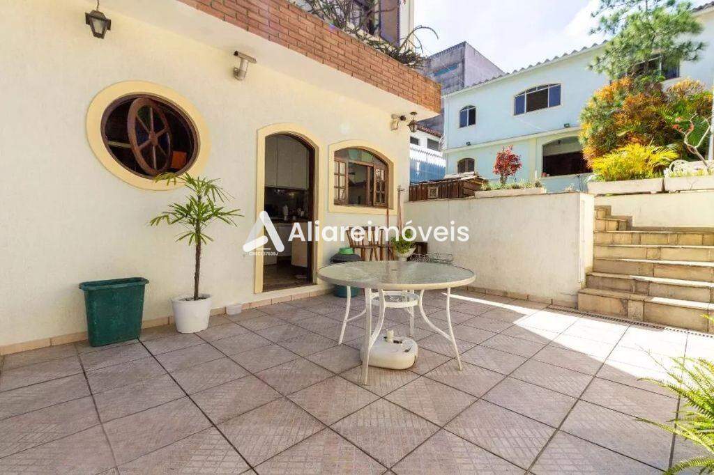 Casa à venda com 3 quartos, 350m² - Foto 14