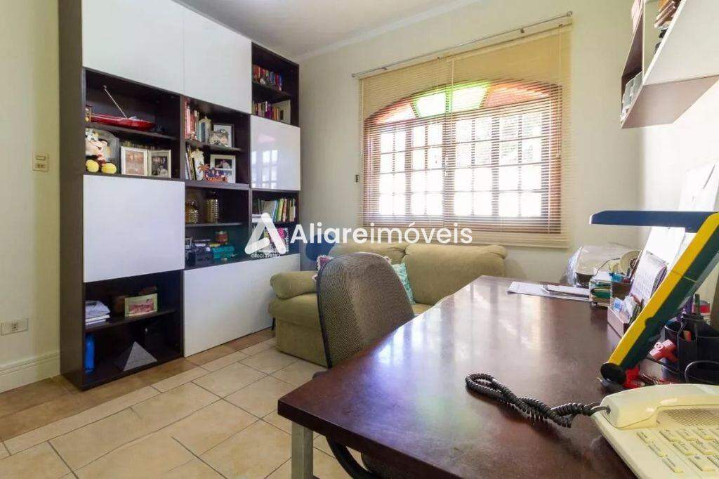 Casa à venda com 3 quartos, 350m² - Foto 5