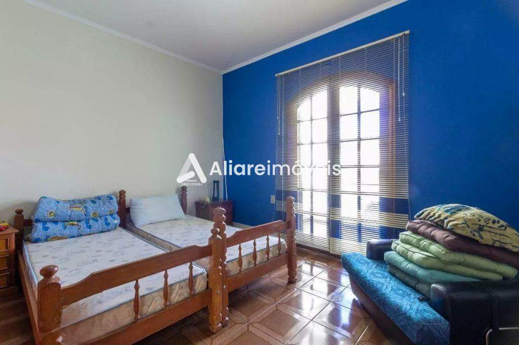 Casa à venda com 3 quartos, 350m² - Foto 19