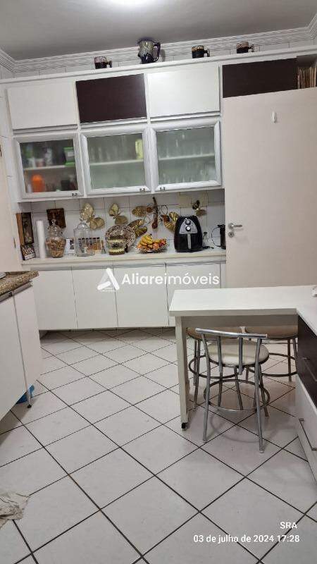 Apartamento à venda com 4 quartos, 116m² - Foto 13