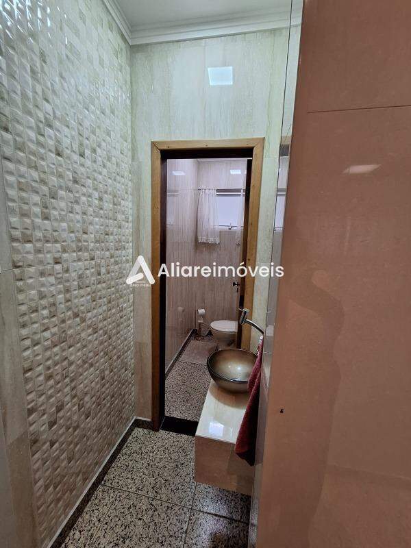 Casa para alugar com 4 quartos, 180m² - Foto 5