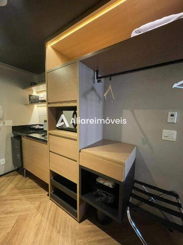 Apartamento à venda com 1 quarto, 28m² - Foto 2