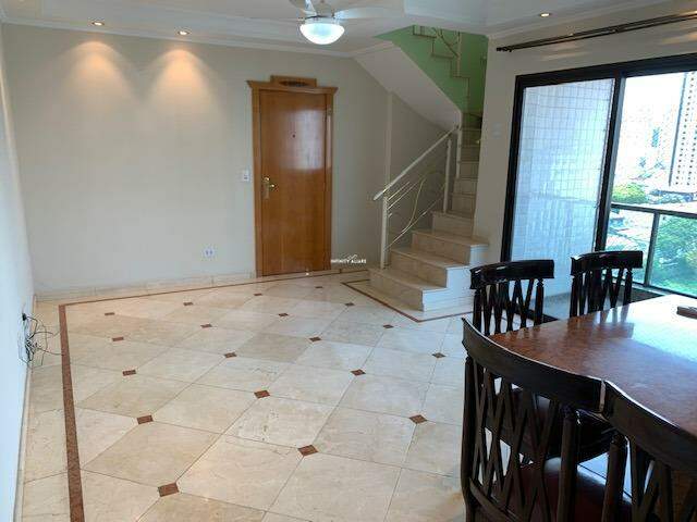 Cobertura à venda com 3 quartos, 250m² - Foto 18