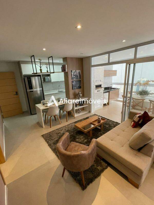 Apartamento à venda com 2 quartos, 81m² - Foto 5