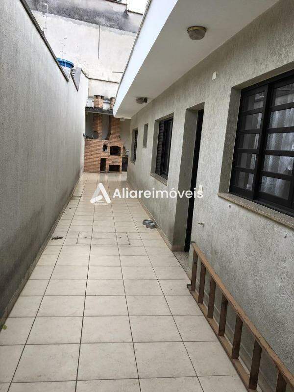 Casa à venda com 3 quartos, 218m² - Foto 11