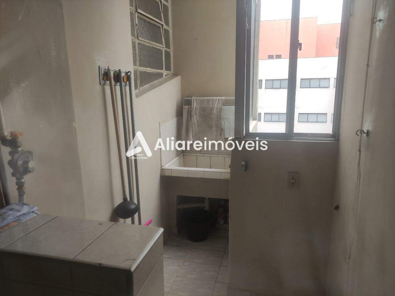 Apartamento para alugar com 2 quartos, 75m² - Foto 12