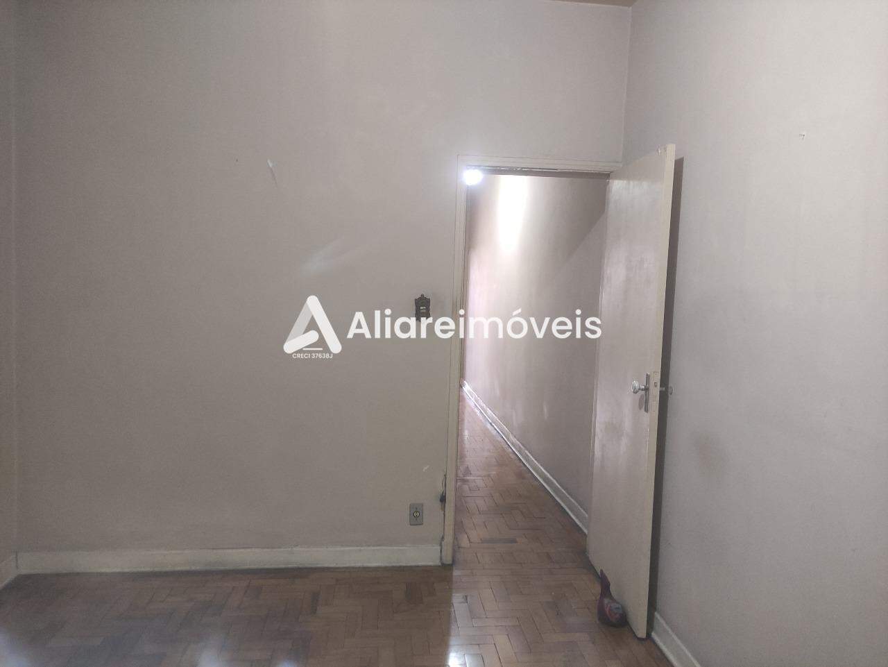 Apartamento para alugar com 2 quartos, 75m² - Foto 14