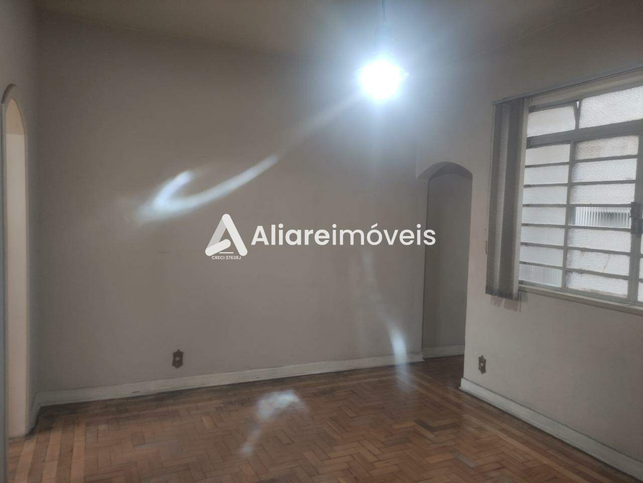 Apartamento para alugar com 2 quartos, 75m² - Foto 7