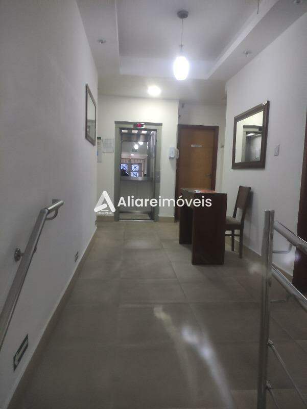 Apartamento para alugar com 2 quartos, 75m² - Foto 2